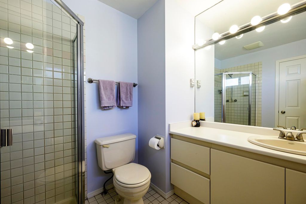 215 E Keith Rd, #2
