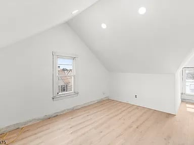 73 Colby Pl