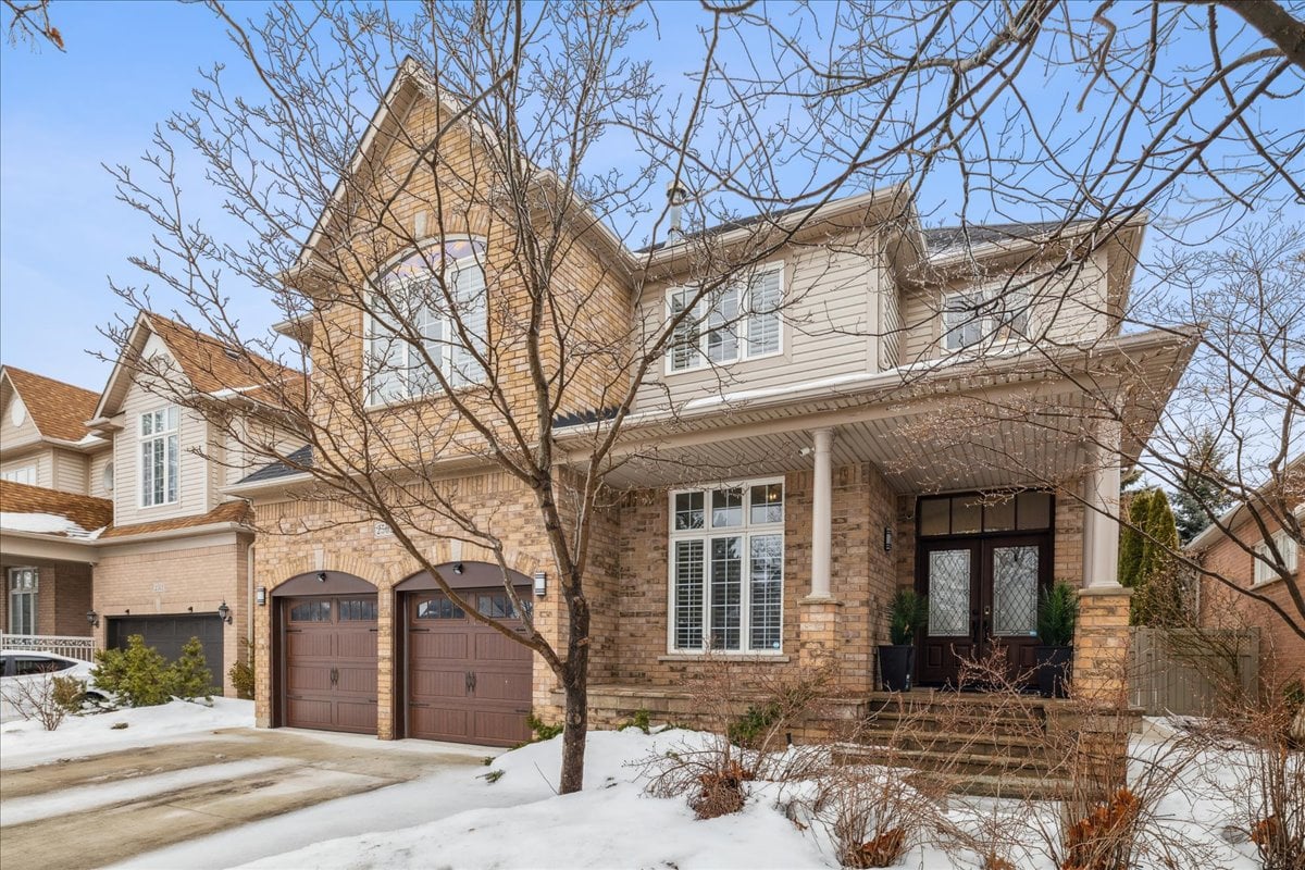 2509 Armour Crescent