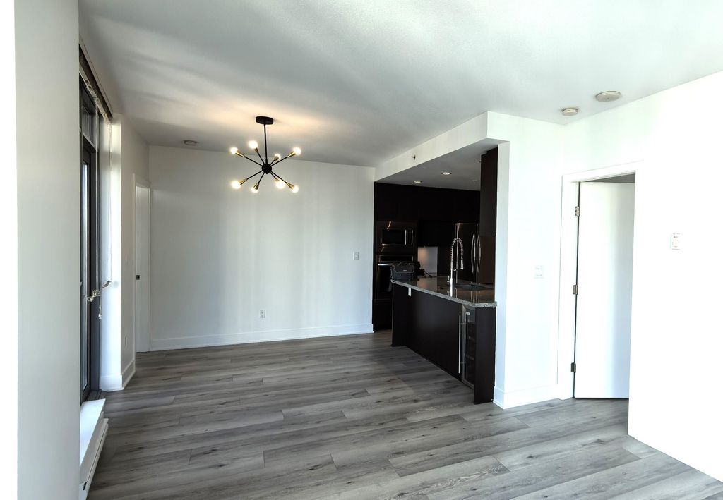3008 Glen Dr, #1702