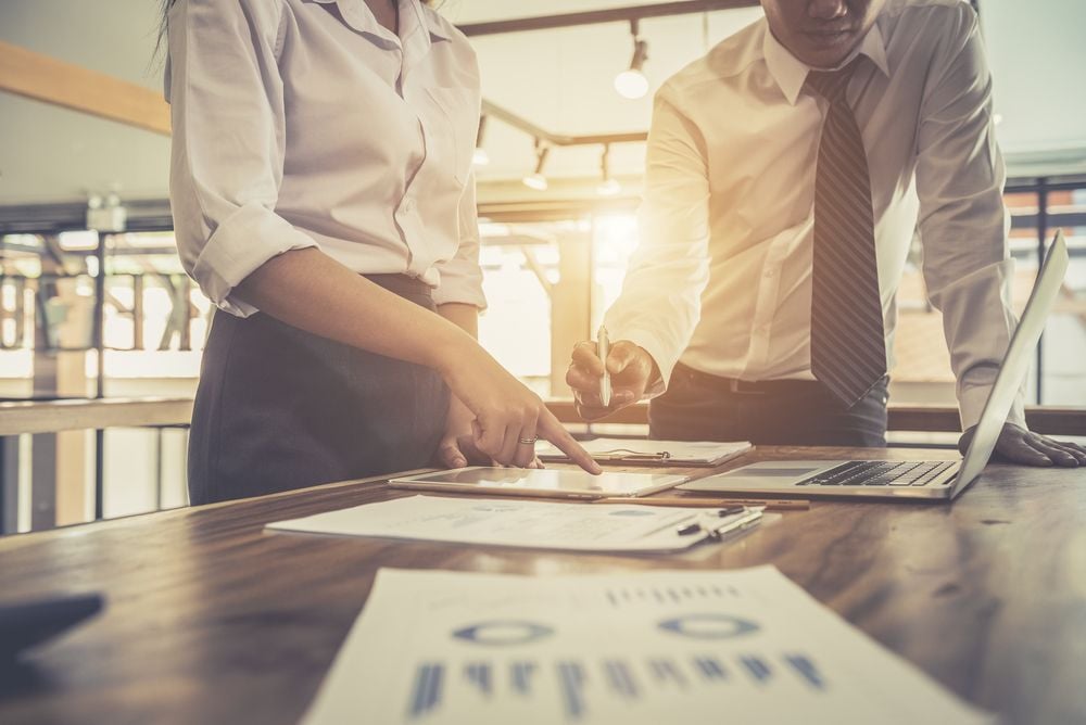 Advantages of Hiring A Real Estate Agent in the Fall