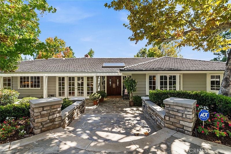 10982 Bent Tree Rd, Santa Ana, CA 92705