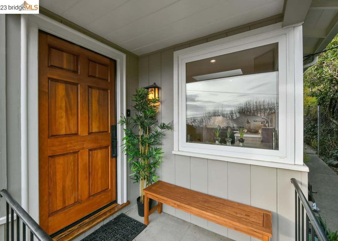 227 Kenyon Ave