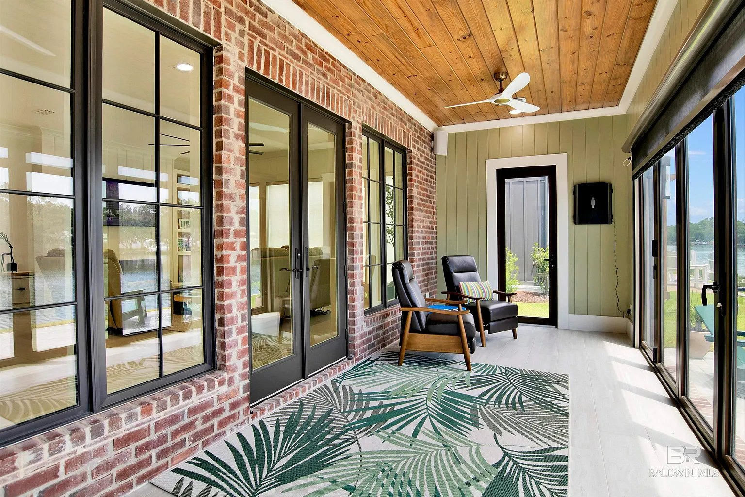 873 Inlet Cir