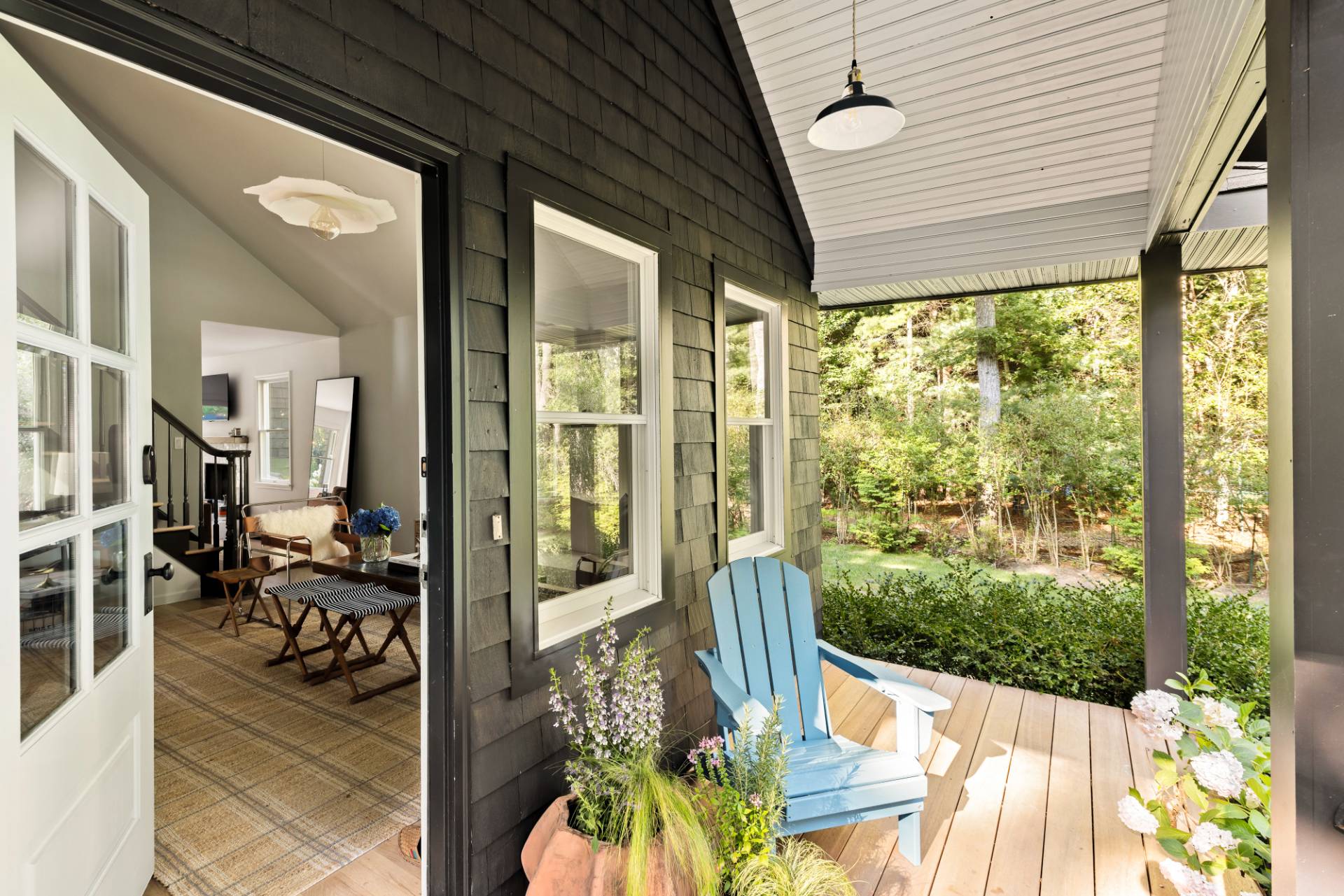 7 Wooded Oak Lane, East Hampton