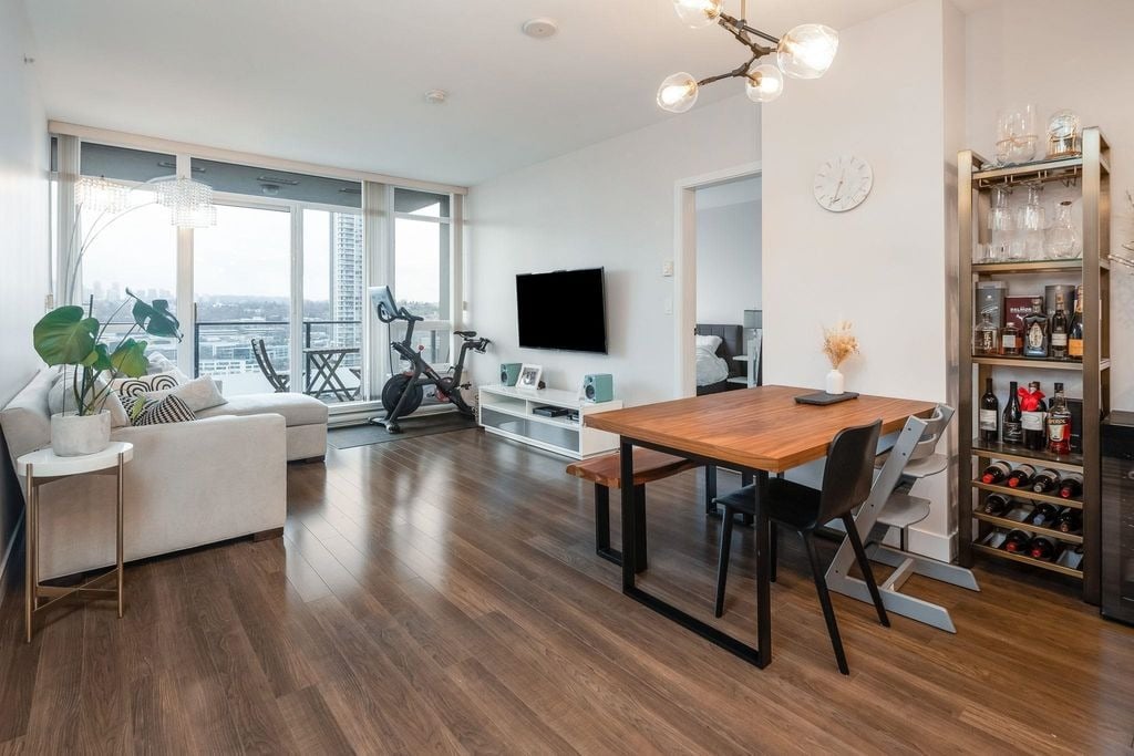 2077 Rosser Ave, #1304