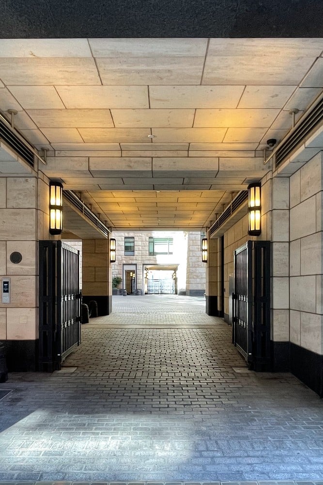  70 Vestry Street, #4B
