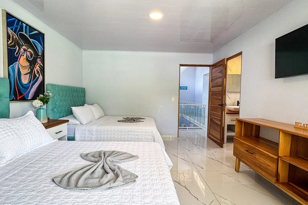 Turnkey Tropical Investment Contemporary Villa near Marina