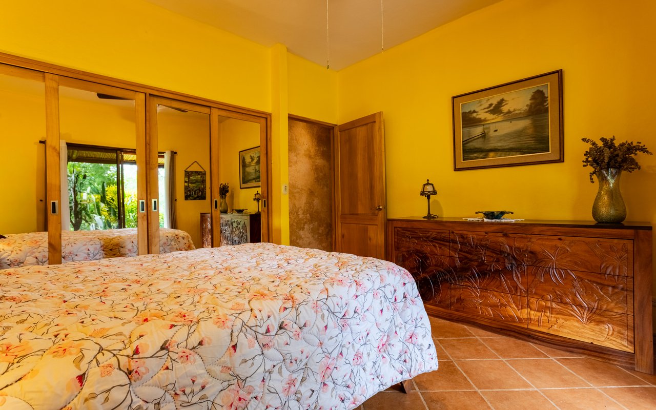 Tropical Getaway with Two Villas and Lush Gardens Near the Heart of Uvita