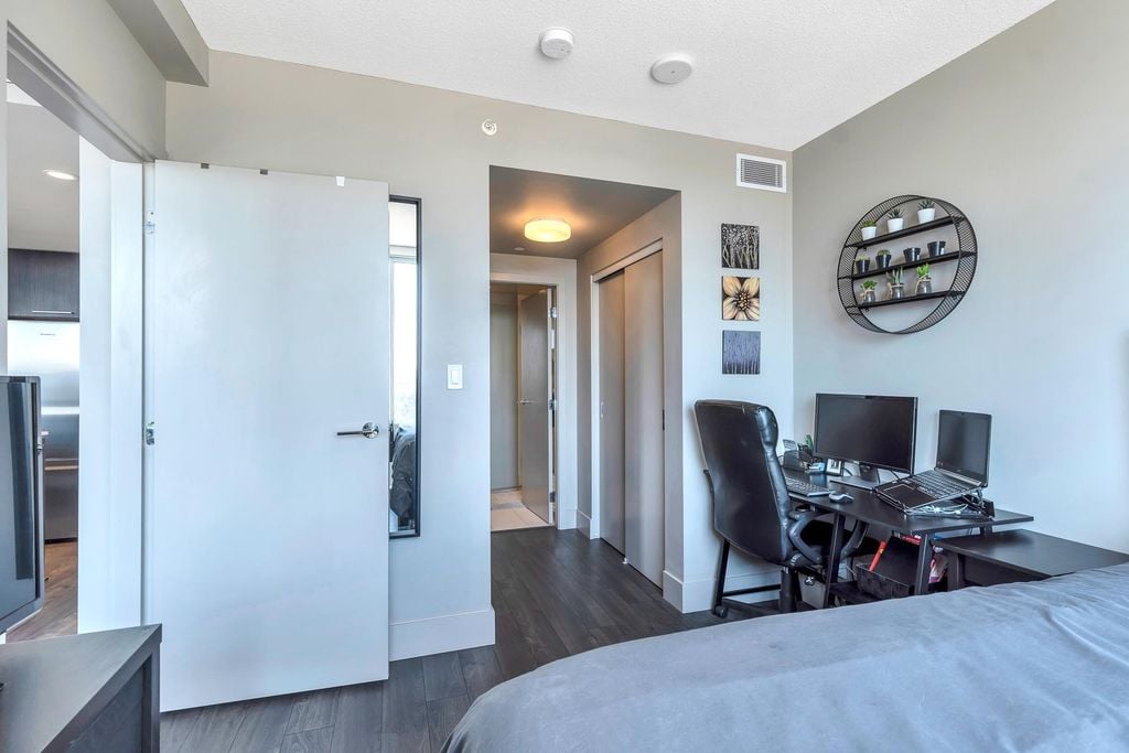 680 Seylynn Cres, #704