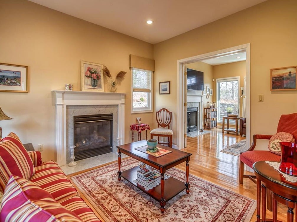 6 Fresh Pond Rd