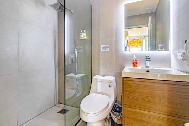 Beach House Apt 7 • Studio w/ Kitchenette • Beach - Airbnb