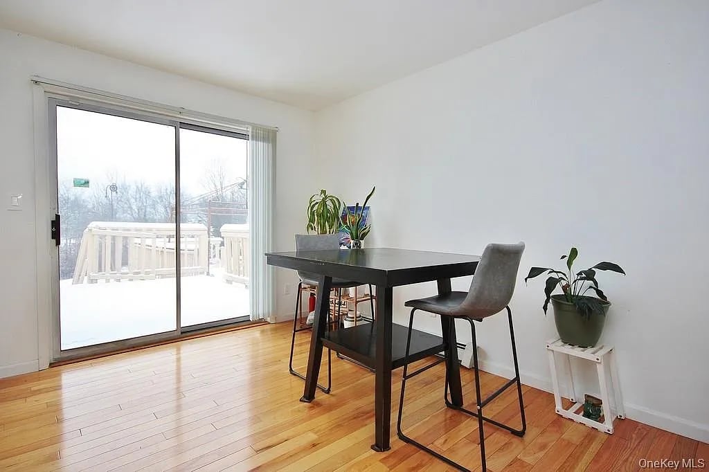 1065 Dolsontown Road