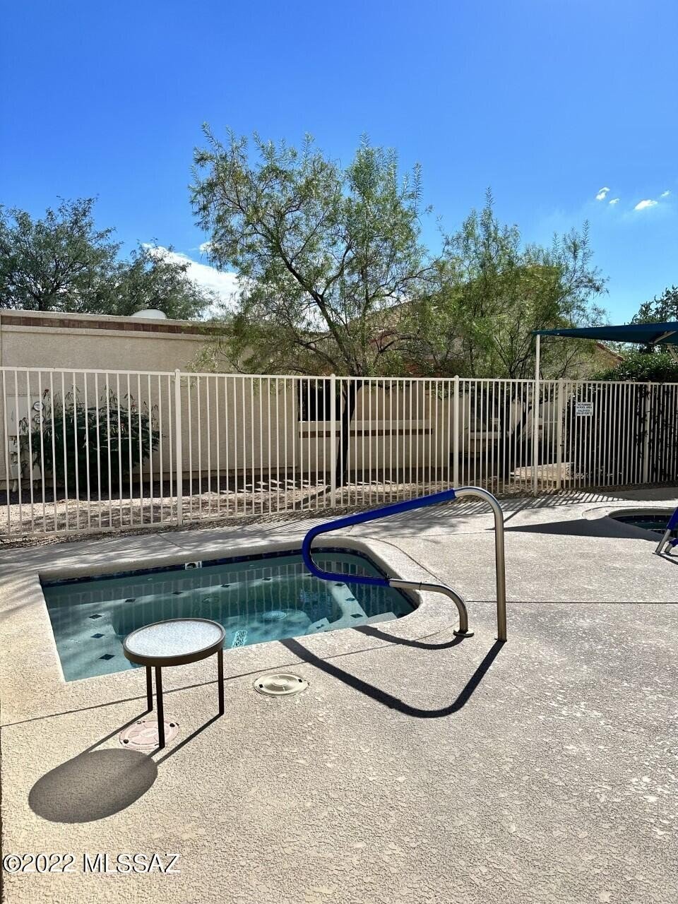 218 E Horizon Cir