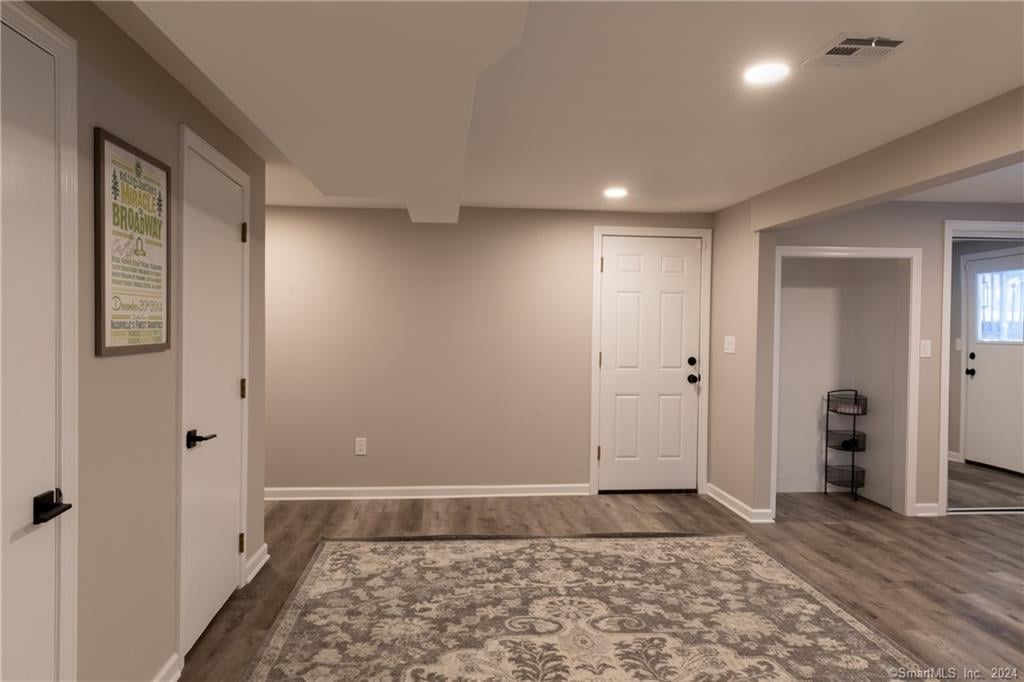 1 Elderberry Ln, Shelton