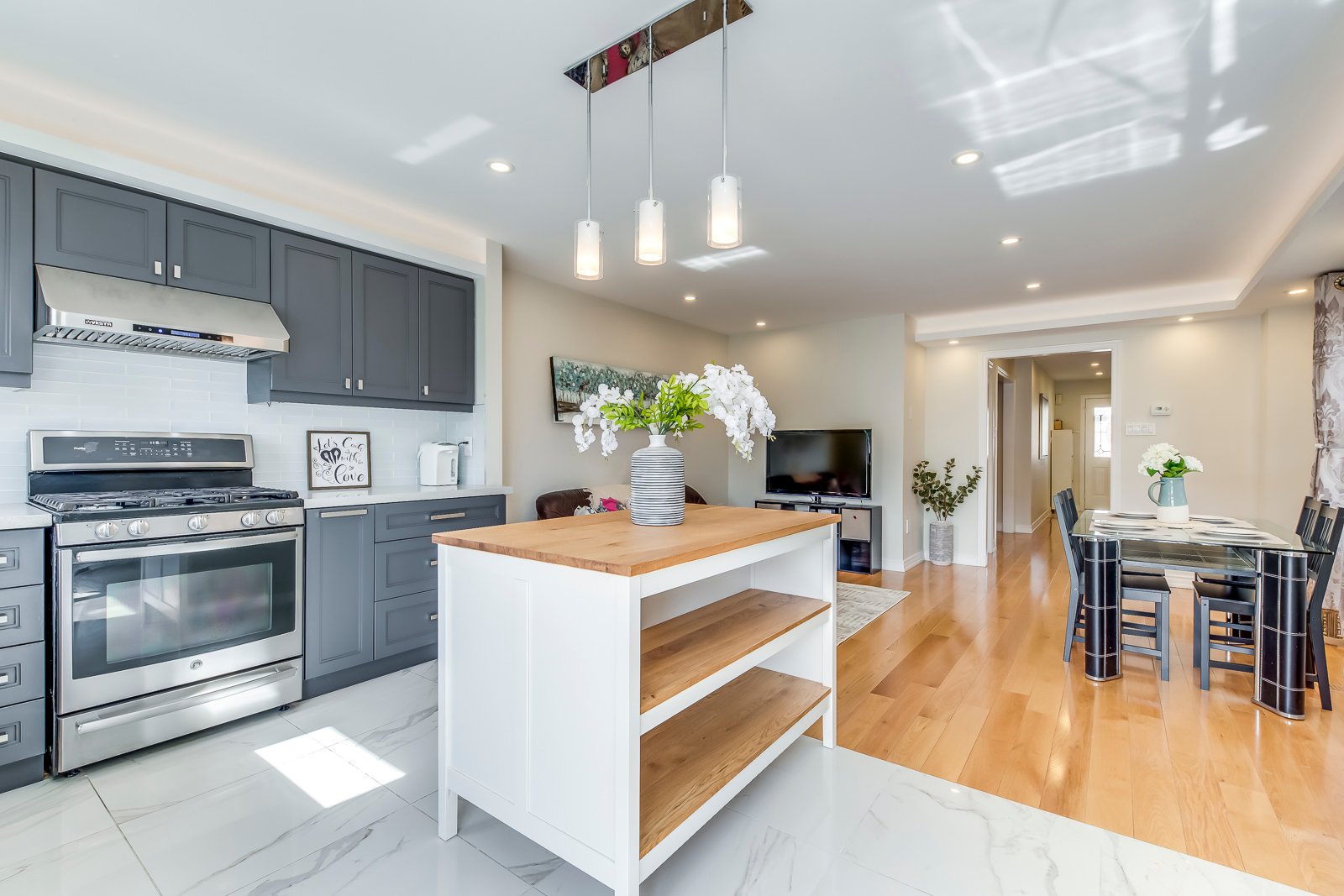 1038 Windbrook Grove