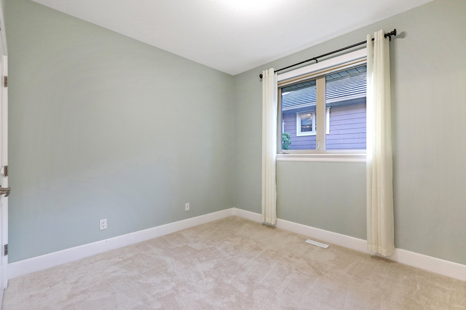 2315 Suffolk Cres # 137