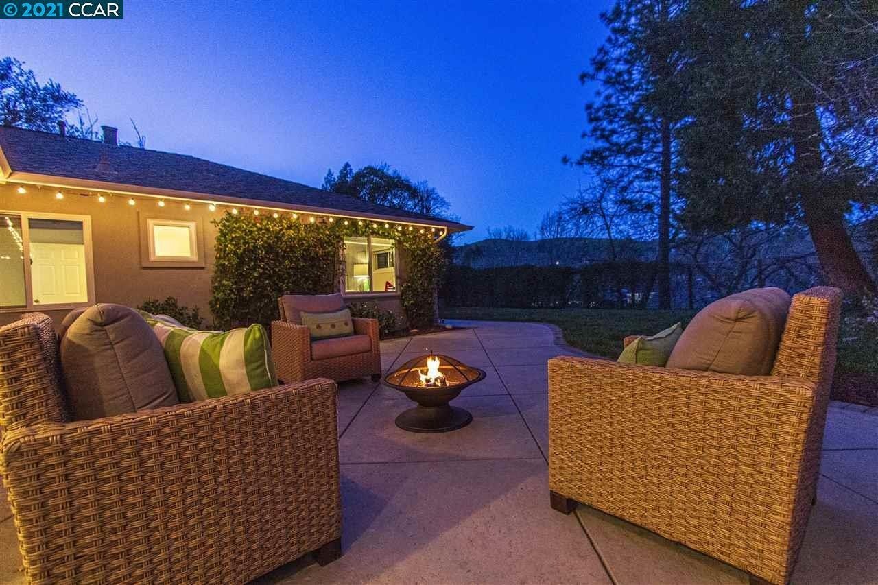3320 S Lucille Ln