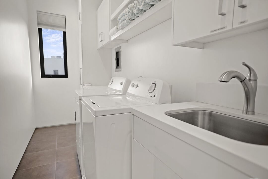 N Crescent Heights Blvd, 90046