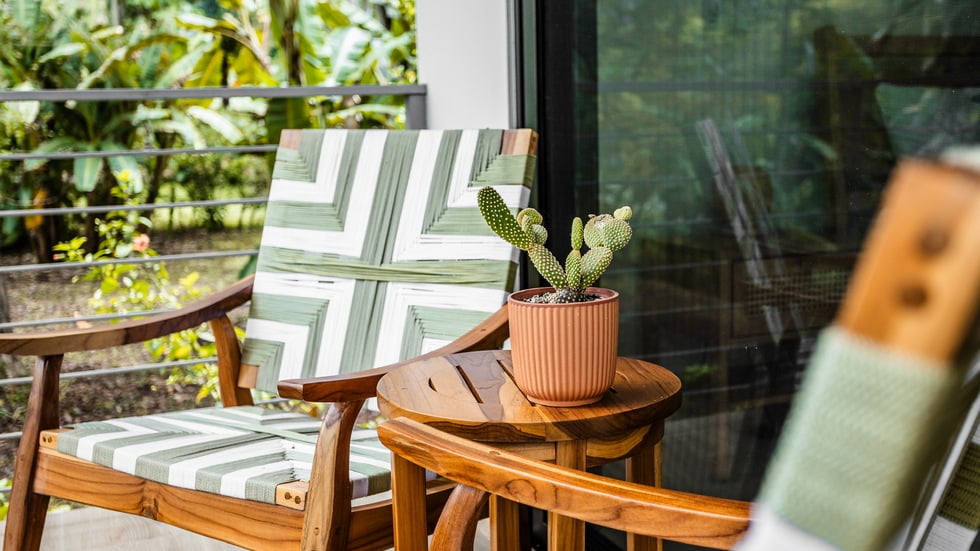 Luxury Riverfront Residence in Playa Dominical Walk to the Beach