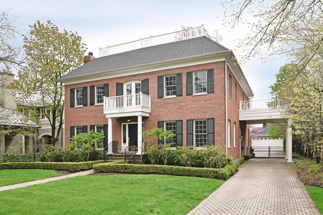 524 Hawthorn Ln