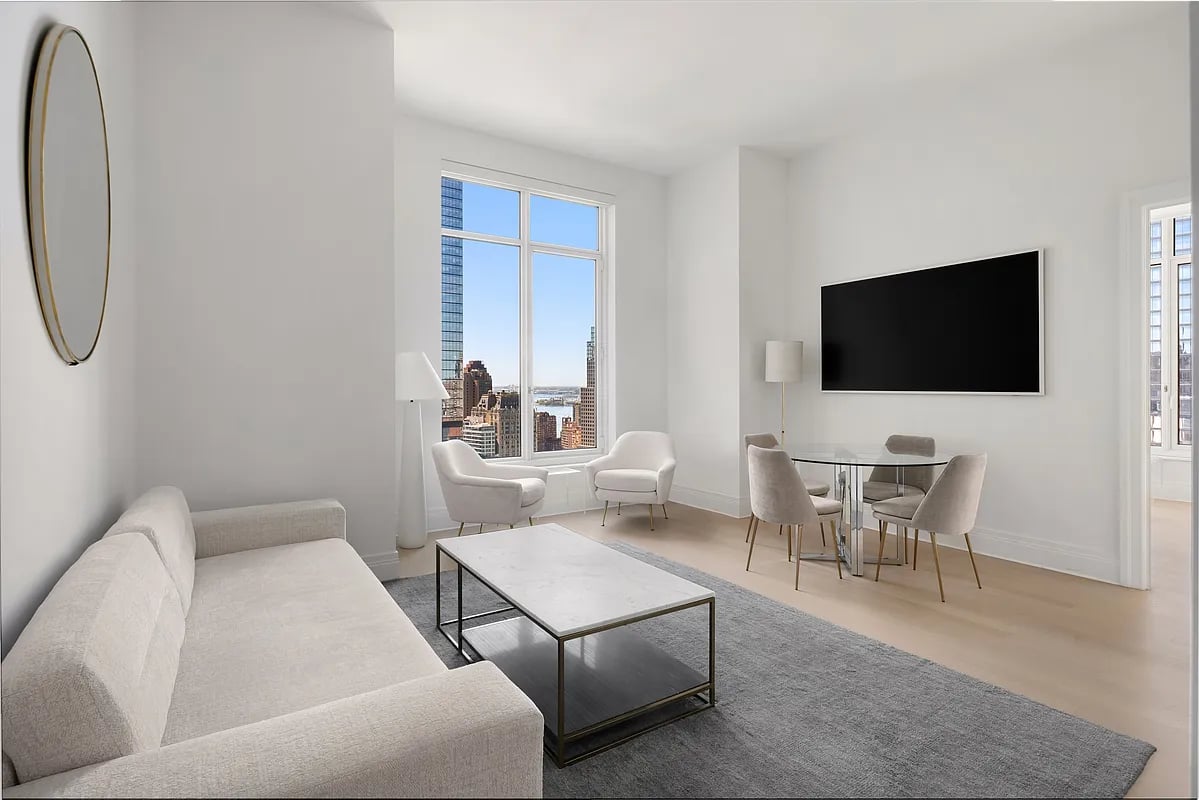 30 Park Place Unit: 39G