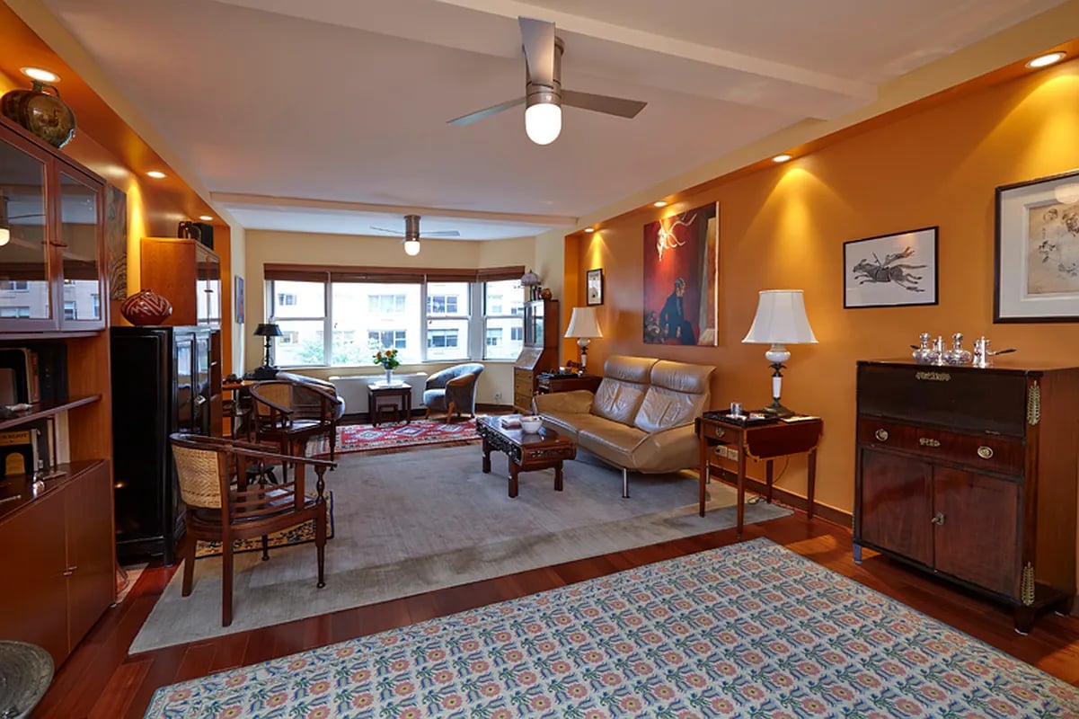20 Sutton Place South, #4C/PS3