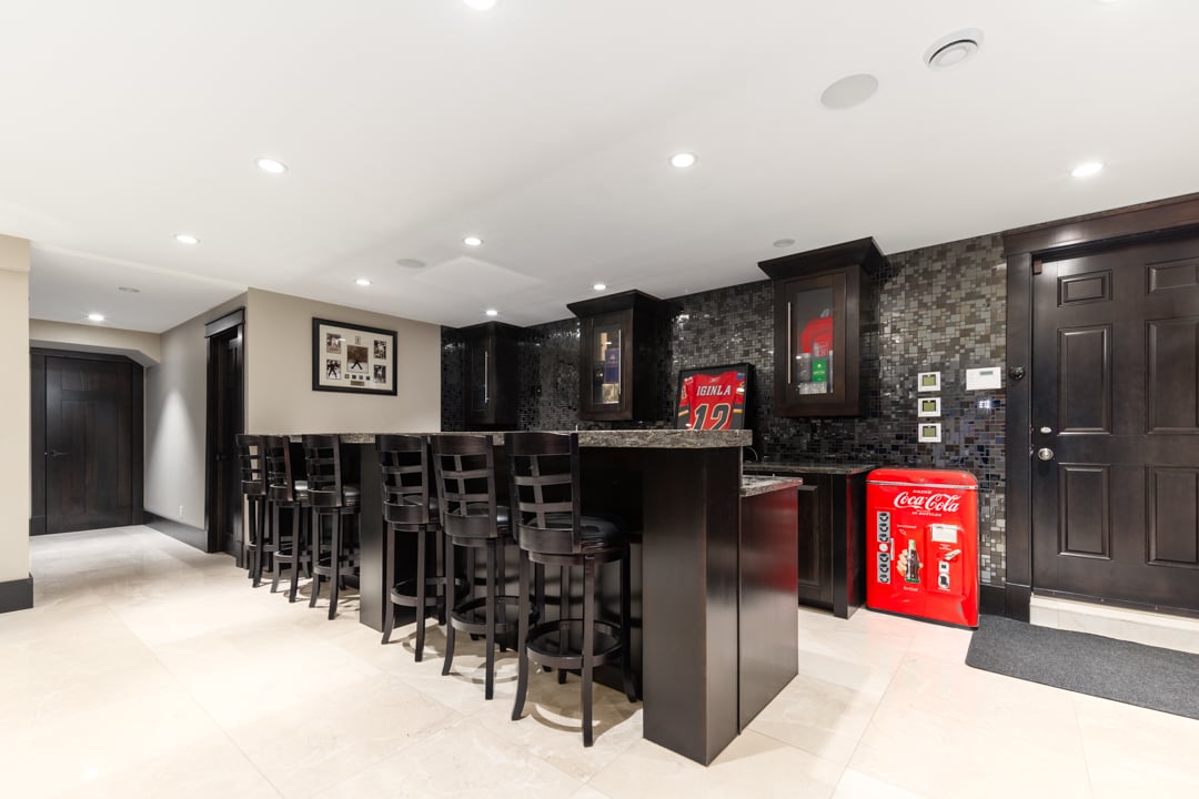 Private Bearspaw Estate Home