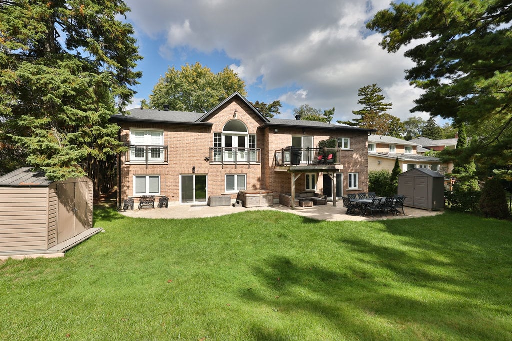 1520 Drymen Cres