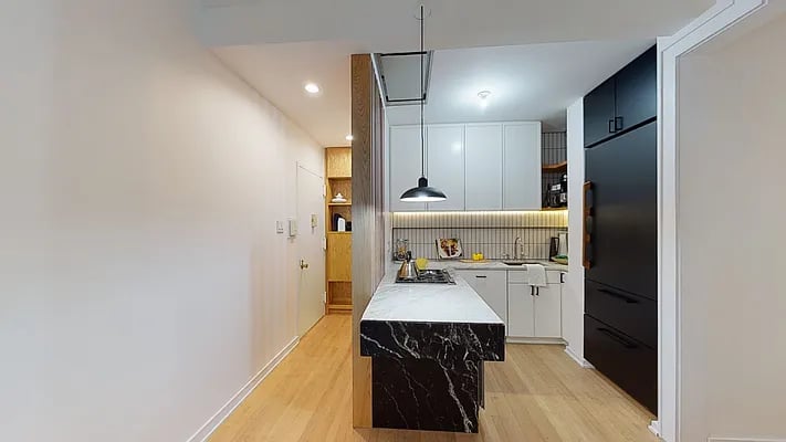 504 West 110th Street Unit: 1F