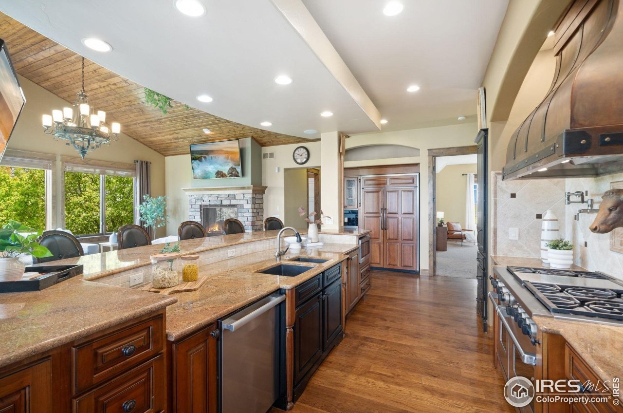 8236 County Rd 74