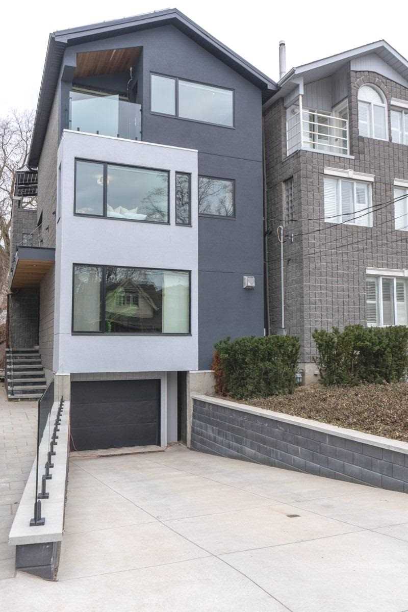 172 Courcelette Rd