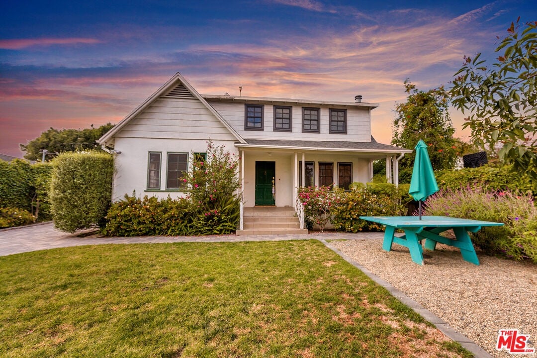 1911 Preuss Rd 