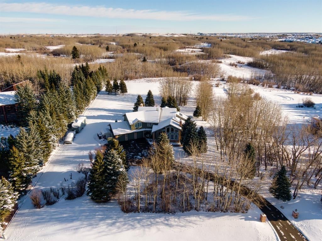 31 Bearspaw Ridge Crescent