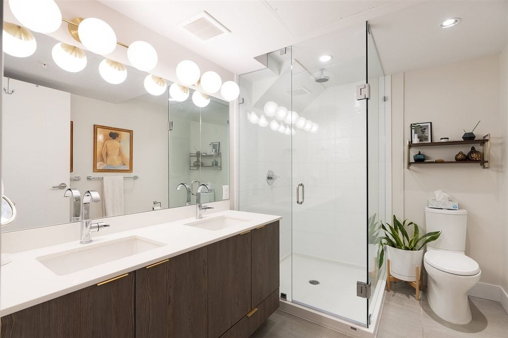 531 E 16th Ave, #9