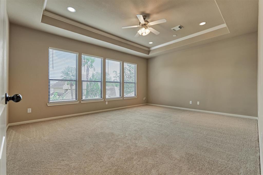 22 English Heather Pl