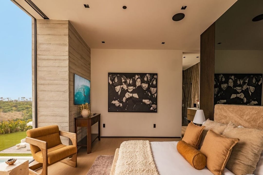 Skyreach Manor, Dume Dr, 90265