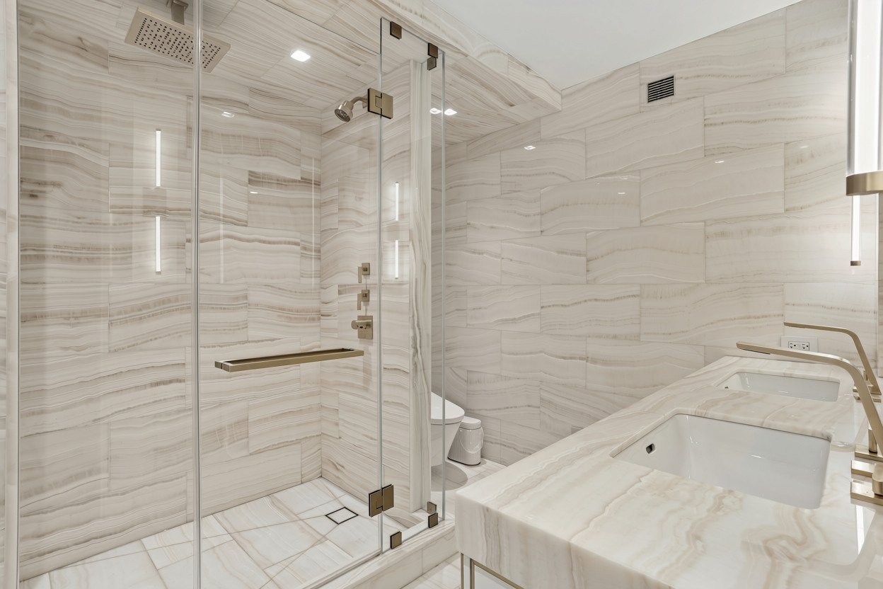 923 5th Avenue, Unit 4A