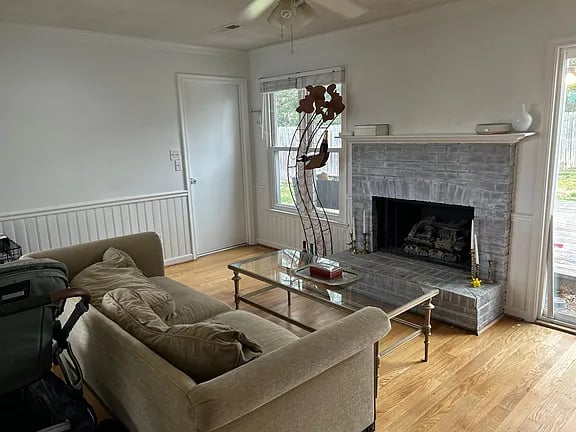 1636 Lola Dr