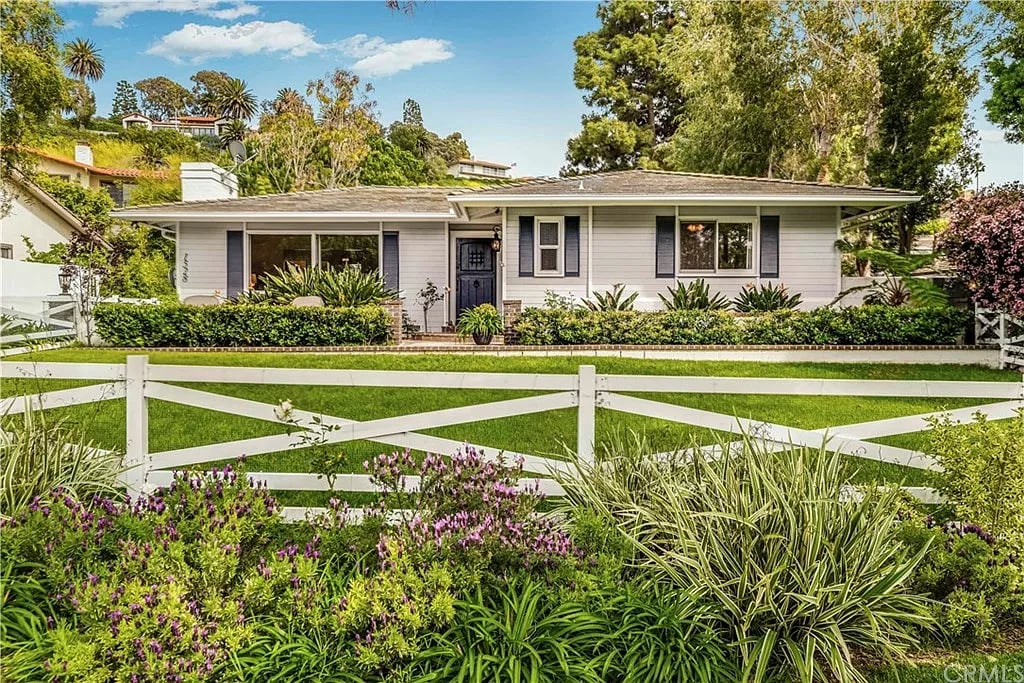 1528 Palos Verdes Dr W