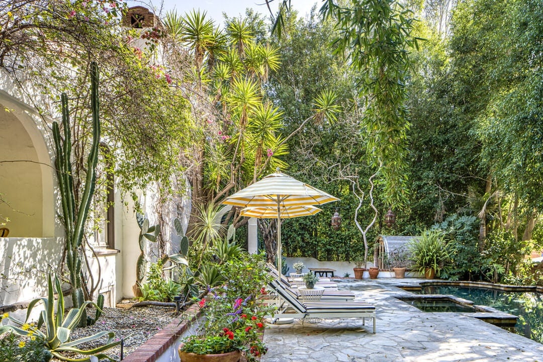 Sunset Vale Ave, 90069