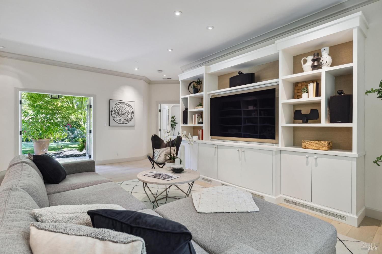 10 Tarry Rd
