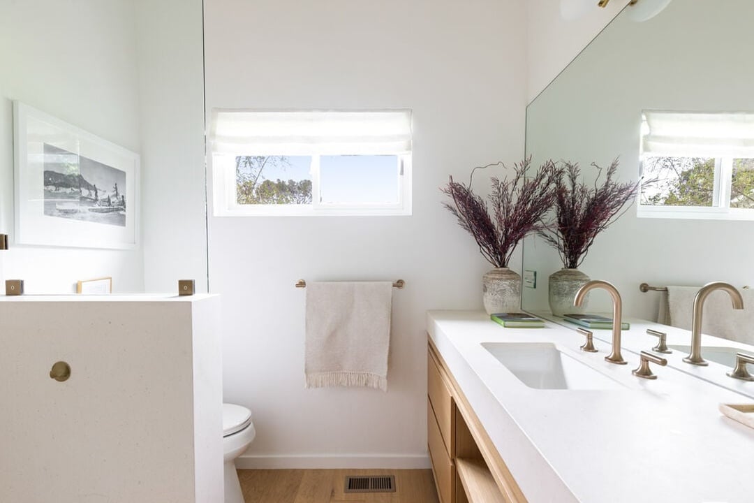 Echelon Pavilion, Grayfox St, 90265