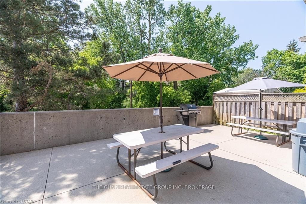 45 Pond Mills Rd 806