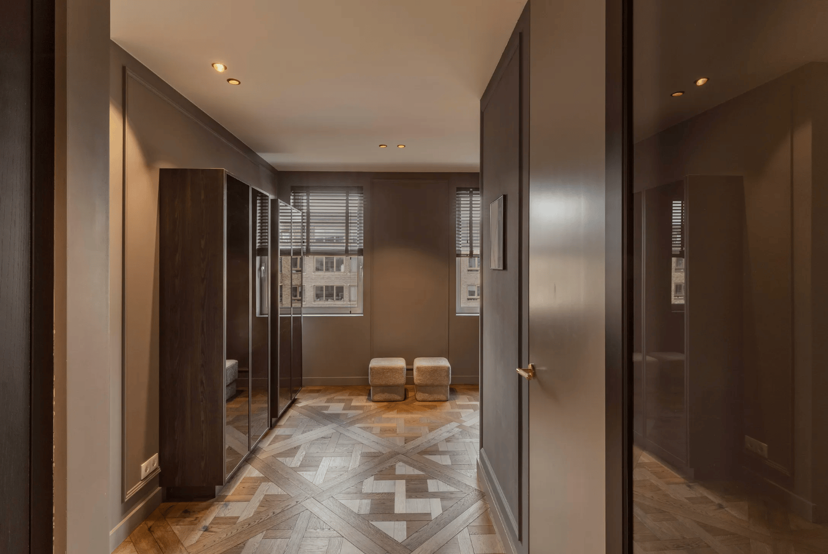 HIGH-END PENTHOUSE