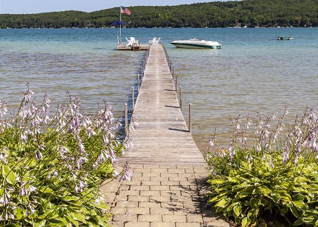 M-75 N, Walloon Lake