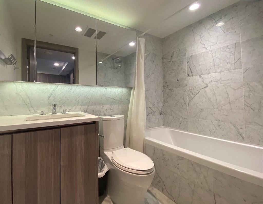 455 SW Marine Dr, #607