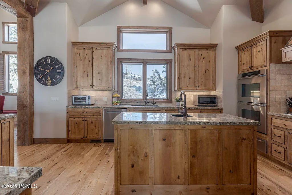 7466 N Ranch Club Trl