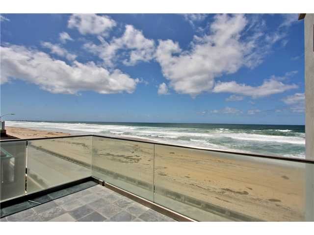 3545 Ocean Front Walk 