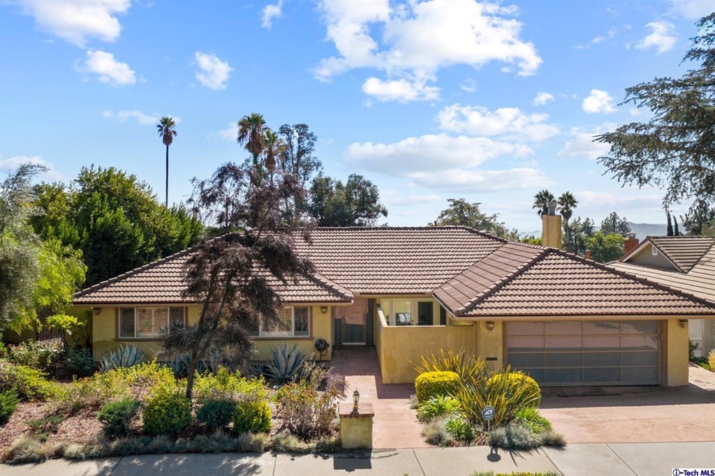 542 Alta Pine Dr